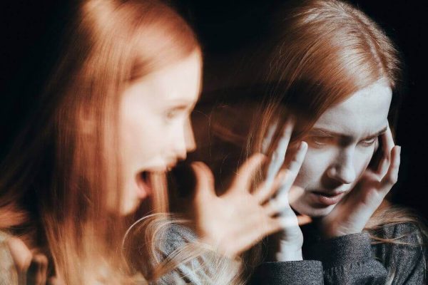 7 Cara Membantu Orang Terdekat yang Mengalami Skizofrenia