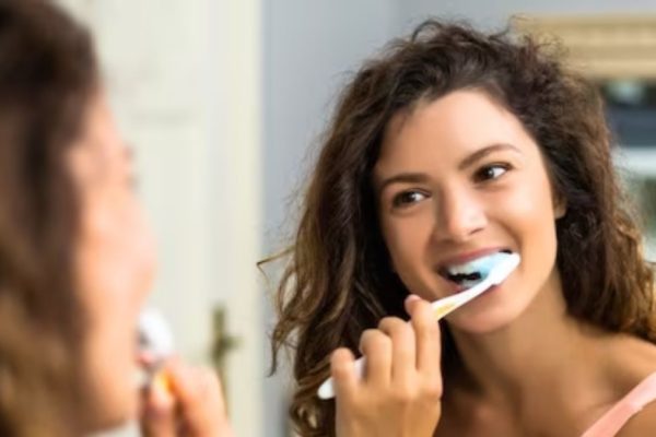 5 Langkah Memeriksa Kesehatan Mulut di Rumah