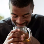 7 Minuman Hangat yang Cocok buat Redakan Nyeri Dada