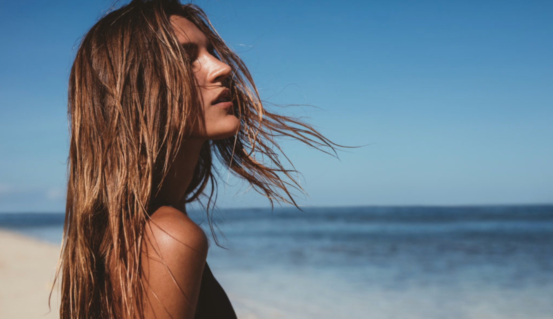 5 Cara Menghindari Rambut Lepek Meski Cuaca Panas